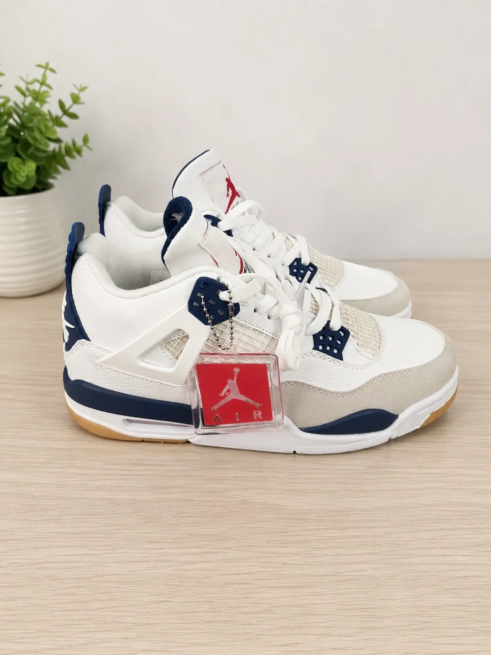 Jordan White / Navy / Red Retro Style Sneakers